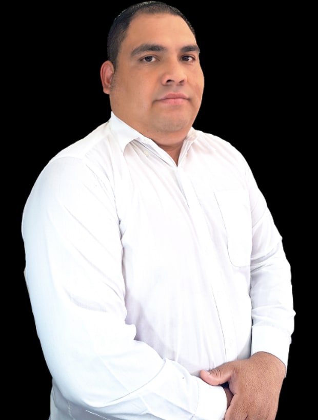Mauricio Cabrera, Paramédico